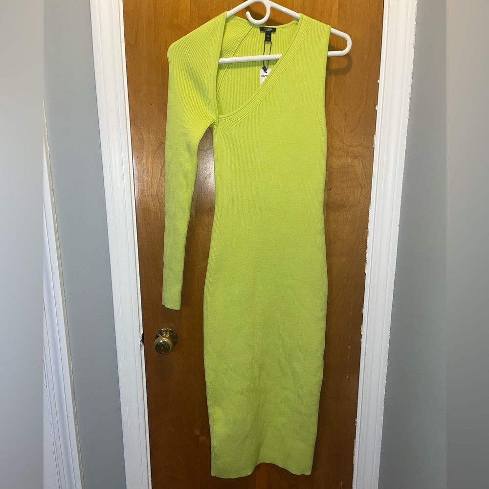Express green long sleeve cut out short sleeve midi dress